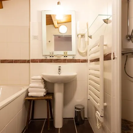 Otel Le Vieux Greement La Couarde-sur-Mer