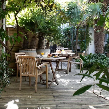 Otel Le Vieux Greement 3*