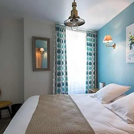 Le Vieux Greement Hotel 3*